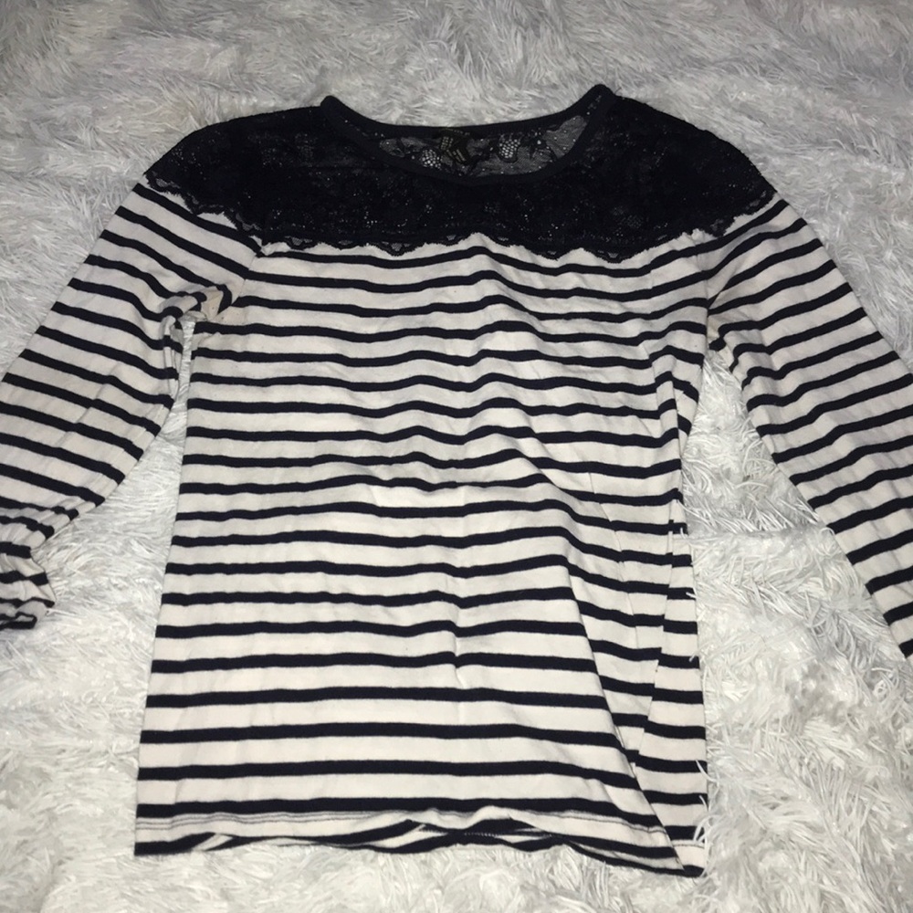 Basic lace top shirt